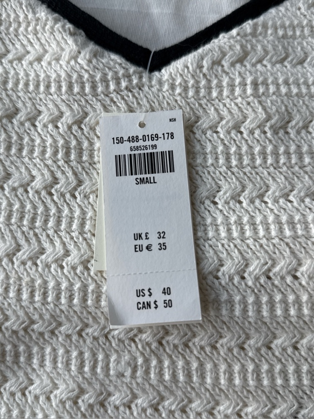Abercrombie & Fitch Cream and Black Knit Crop Top - Picture 2 of 7